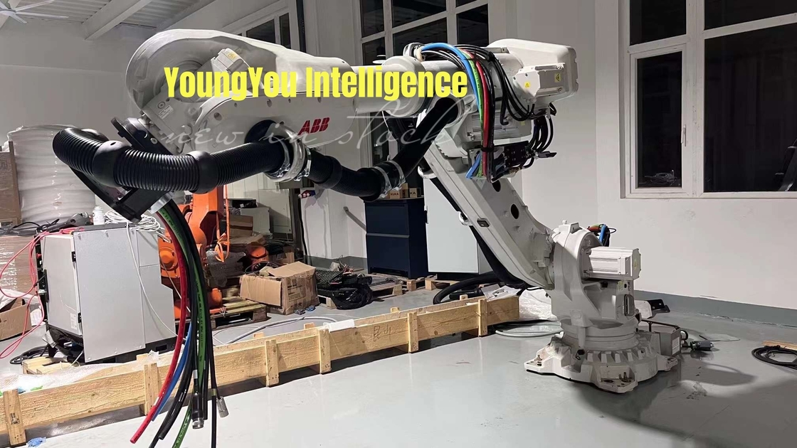 ذراع روبوت أب ميكانيكي للبيع ABB IRB 6700 خط حزمة بطارية الاستغناء 2600 مم
