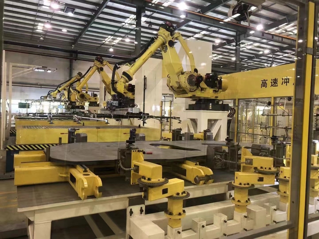 6 محور Fanuc ذراع روبوت برمجة Fanuc بقعة لحام 2655mm 165kg فائقة طويلة