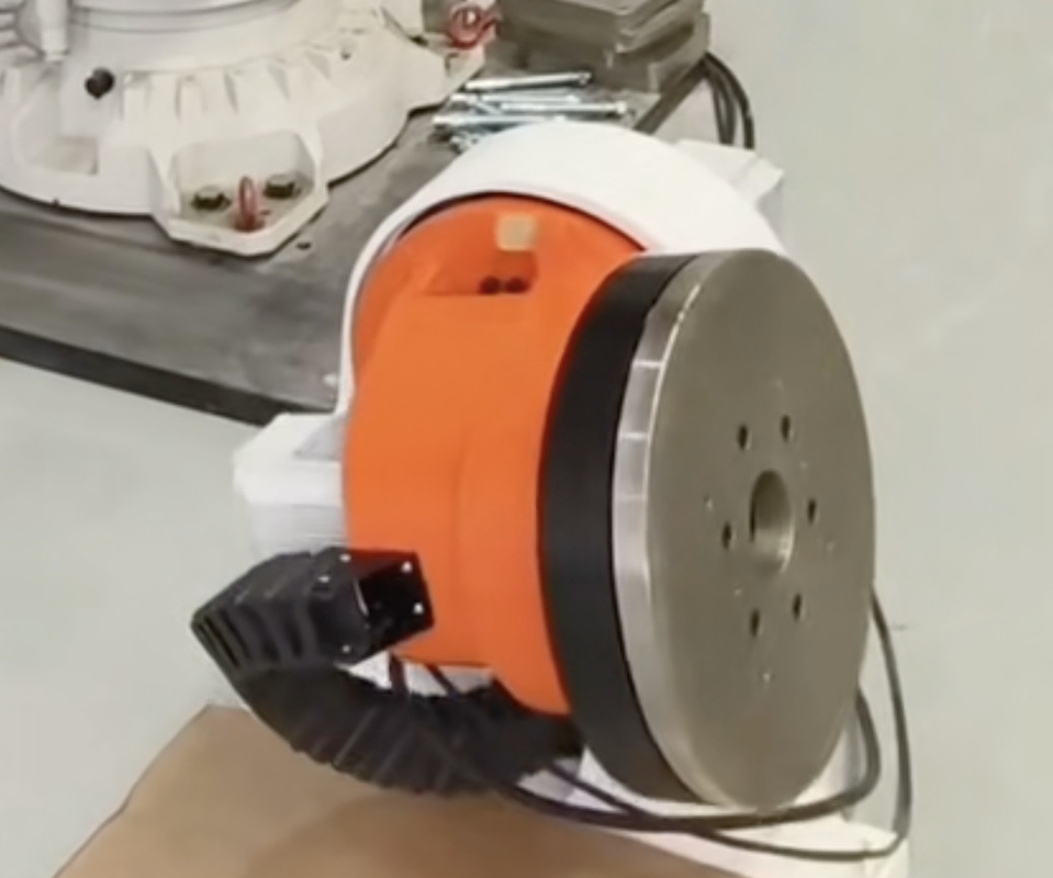 Fanuc Robot Positioner Robot القادر على معالجة رش البلاستيك بالنقل البحري على الفولاذ