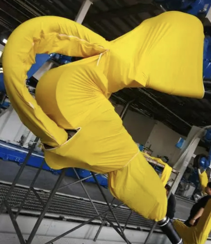 أغطية روبوت طلاء Fanuc مصنوعة من نسيج عالي المرونة يتكيف مع الحركات الممتدة CCC