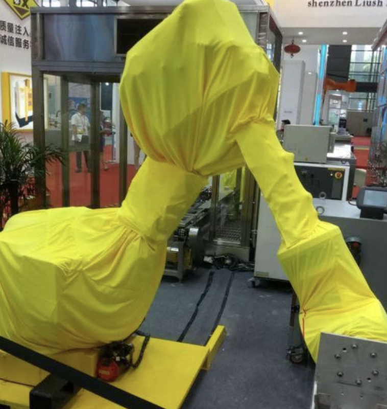 أغطية روبوت طلاء Fanuc مصنوعة من نسيج عالي المرونة يتكيف مع الحركات الممتدة CCC