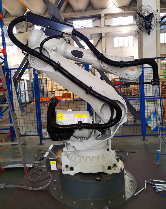 حزمة ارتداء الروبوتات قابلة للتطبيق على KUKA/YASKAWA في مستحضرات التجميل وورشة لحام نقطة