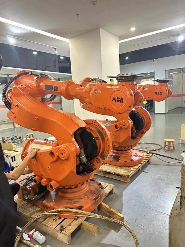 روبوت ABB قابلة لإعادة الاستخدام مع بطارية ليتيوم لتراكم ورشة عمل الغذاء